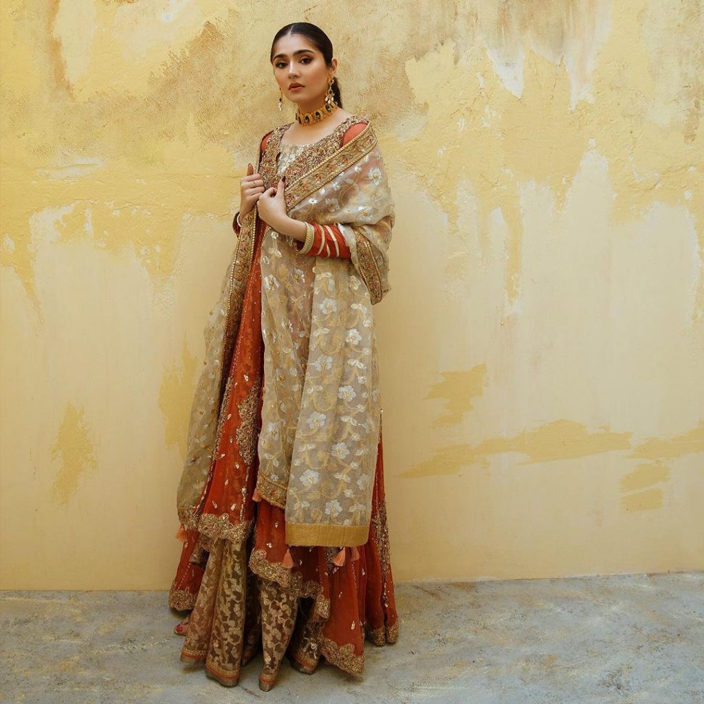 Dur-e-fishan Saleem Looking Ethereal In Uzma Babar's Ensembles