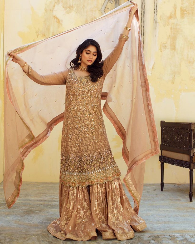 Dur-e-fishan Saleem Looking Ethereal In Uzma Babar's Ensembles