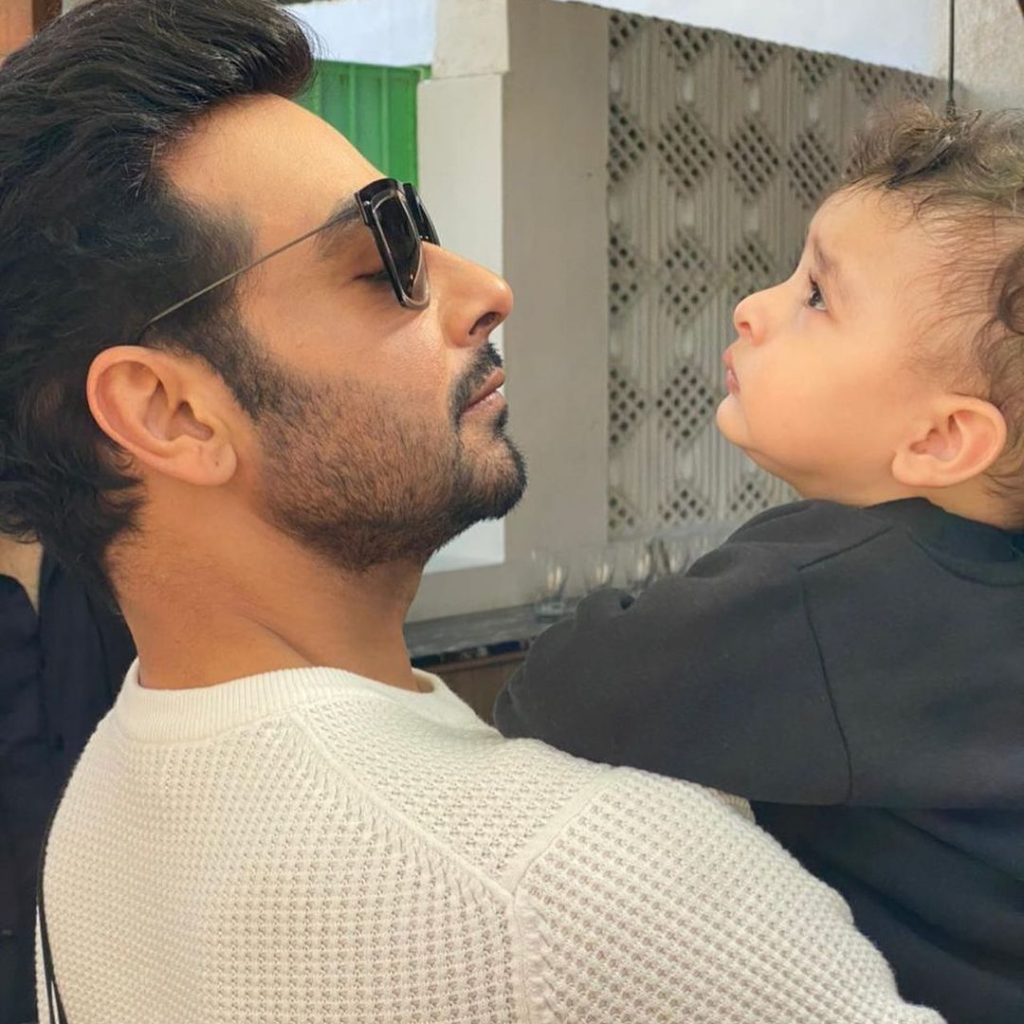 Latest Pictures Of Faysal Qureshi With His Family