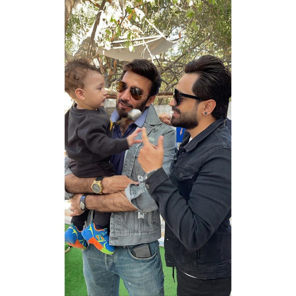 Latest Pictures Of Faysal Qureshi With His Family