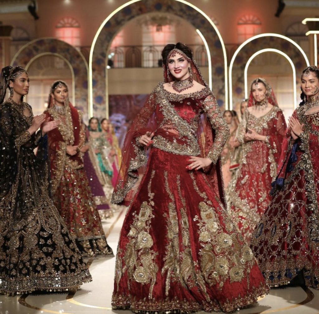 Fiza Ali Looked Gorgeous At Bridal Couture Week Day2