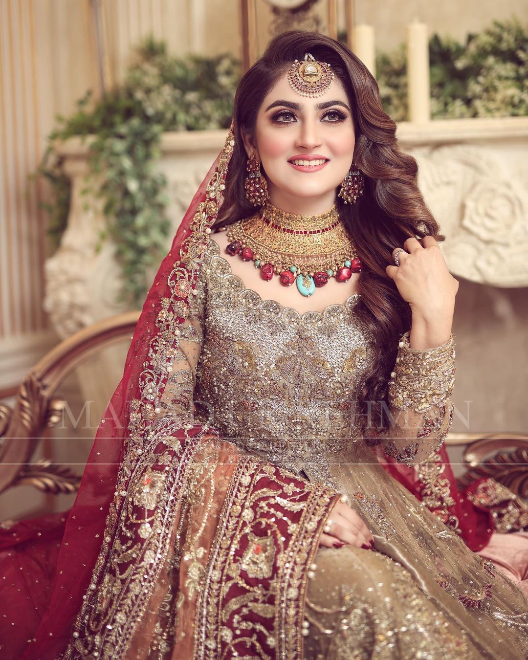 Hiba Bukhari Beautiful Bridal Shoot | Reviewit.pk