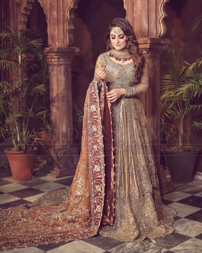 Hiba Bukhari Beautiful Bridal Shoot