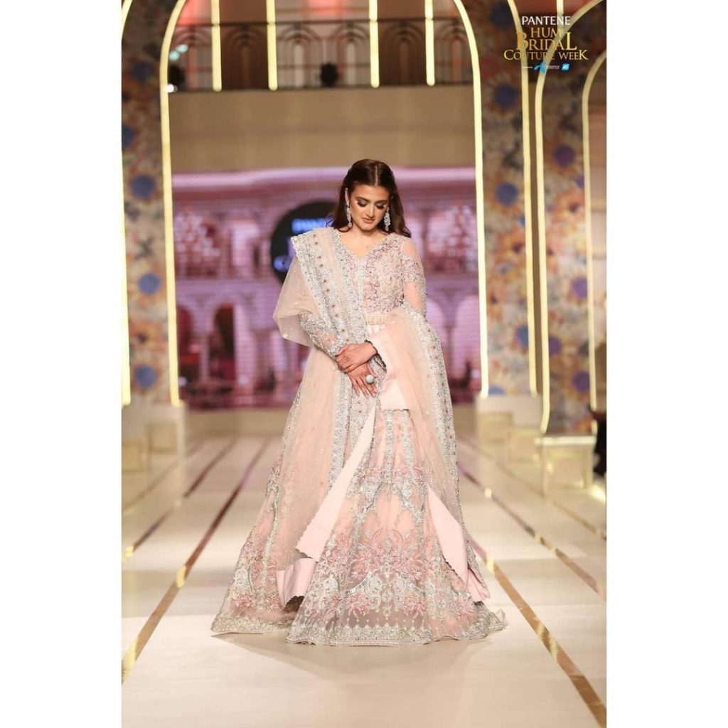 Hira Mani Walked On The 2nd Day Of BCW For Ahson Shoaib