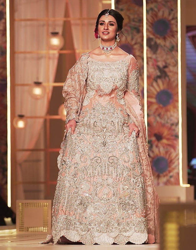 Sarah and Falak Walked on Ramp For Madiha Shoaib in BCW