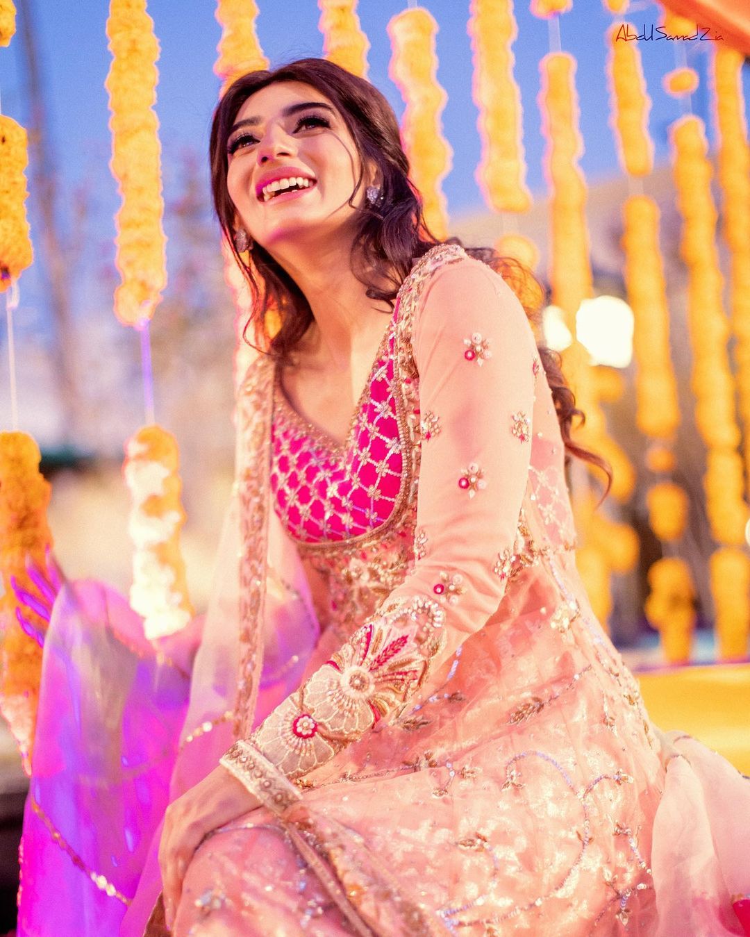 Mariam Ansari and Owais Khan Mehndi - Beautiful HD Pictures