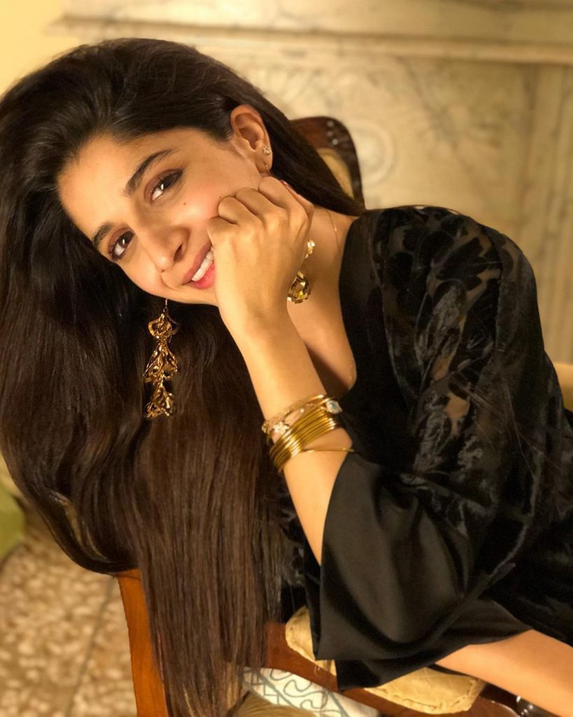 Mawra Hocane's Inspirational Friday Looks