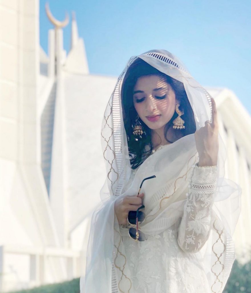 Mawra Hocane's Inspirational Friday Looks