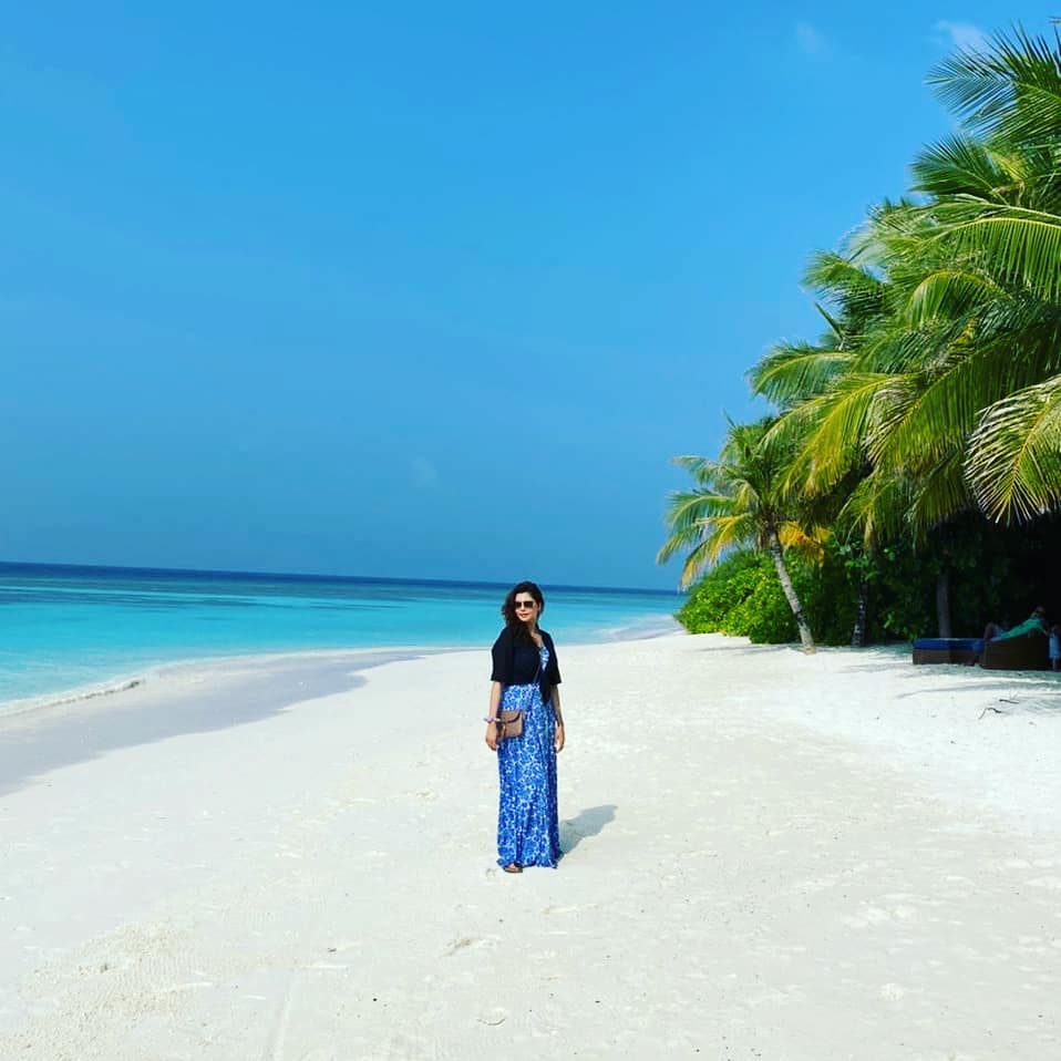 Beautiful Pictures of Nida Yasir in Maldives with her Kids