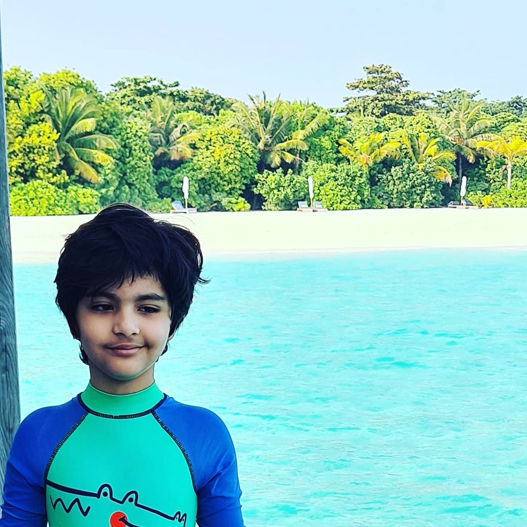 Beautiful Pictures of Nida Yasir in Maldives with her Kids