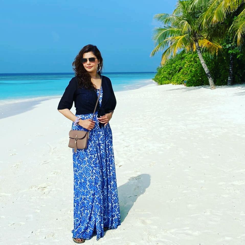 Beautiful Pictures of Nida Yasir in Maldives with her Kids