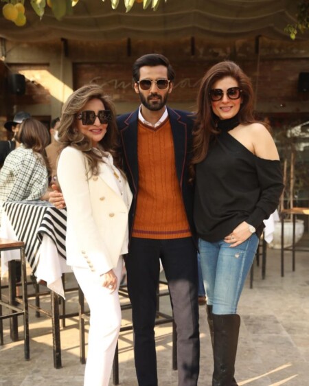 Resham ✨ Latest Pictures Of Resham From A Friend's Birthday Party | Reviewit.pk