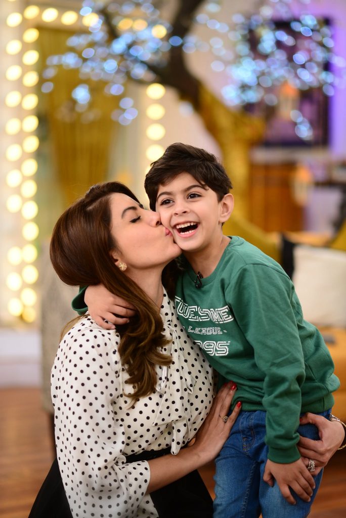 Latest Pictures Of Saba Faisal With Her Kids From Good Morning Pakistan