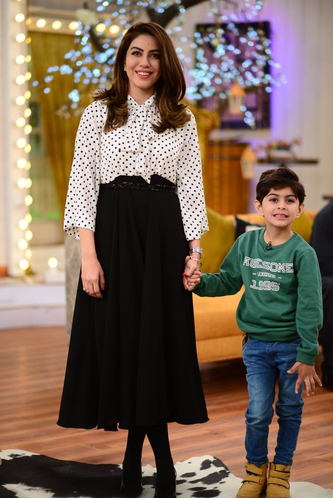 Latest Pictures Of Saba Faisal With Her Kids From Good Morning Pakistan