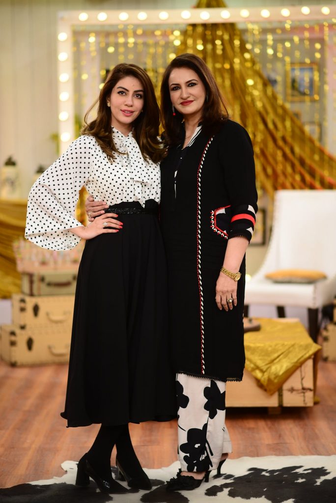 Latest Pictures Of Saba Faisal With Her Kids From Good Morning Pakistan