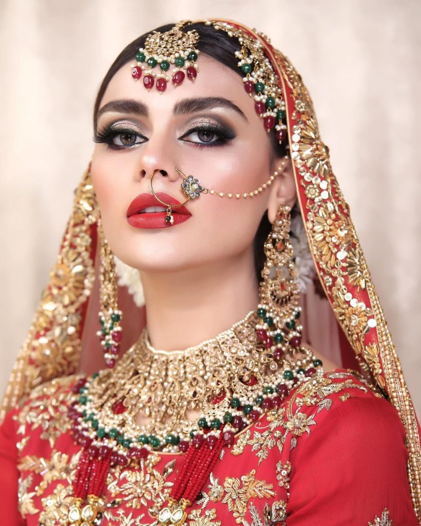 Sadaf Kanwal Pulling Off Traditional Bridal Looks Like A Pro