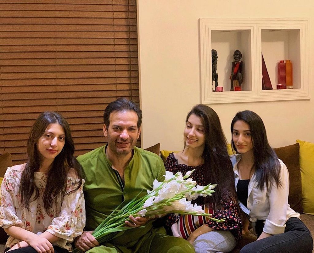 Latest Pictures Of Actor Saleem Sheikh With His Family