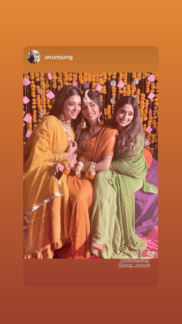 Sanam Jung Pictures with her Sisters