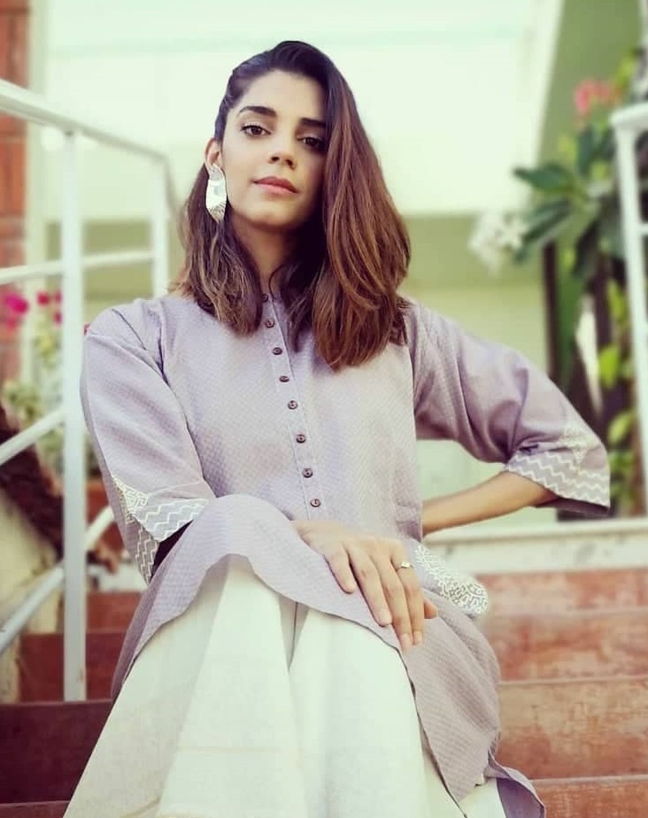 10 Pakistani Actresses Who Rocked Shorter Hair
