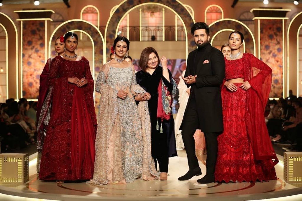 Sarah and Falak Walked on Ramp For Madiha Shoaib in BCW