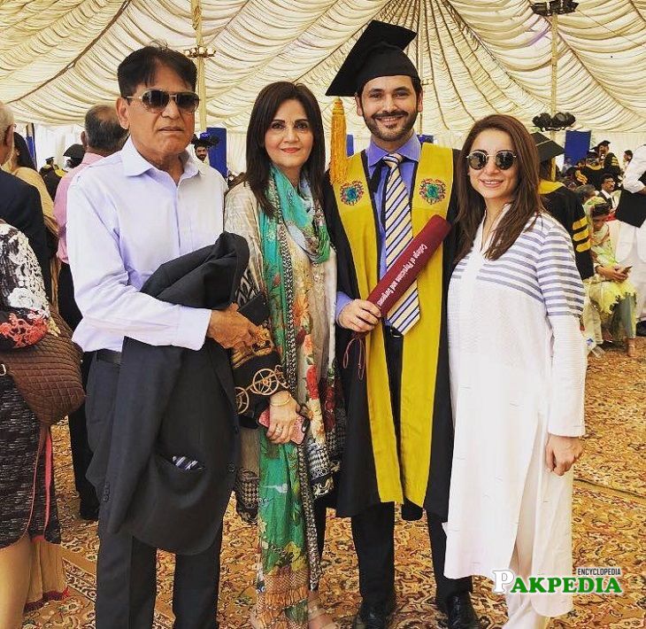 Latest Pictures Of Sarwat Gillani With Her Family