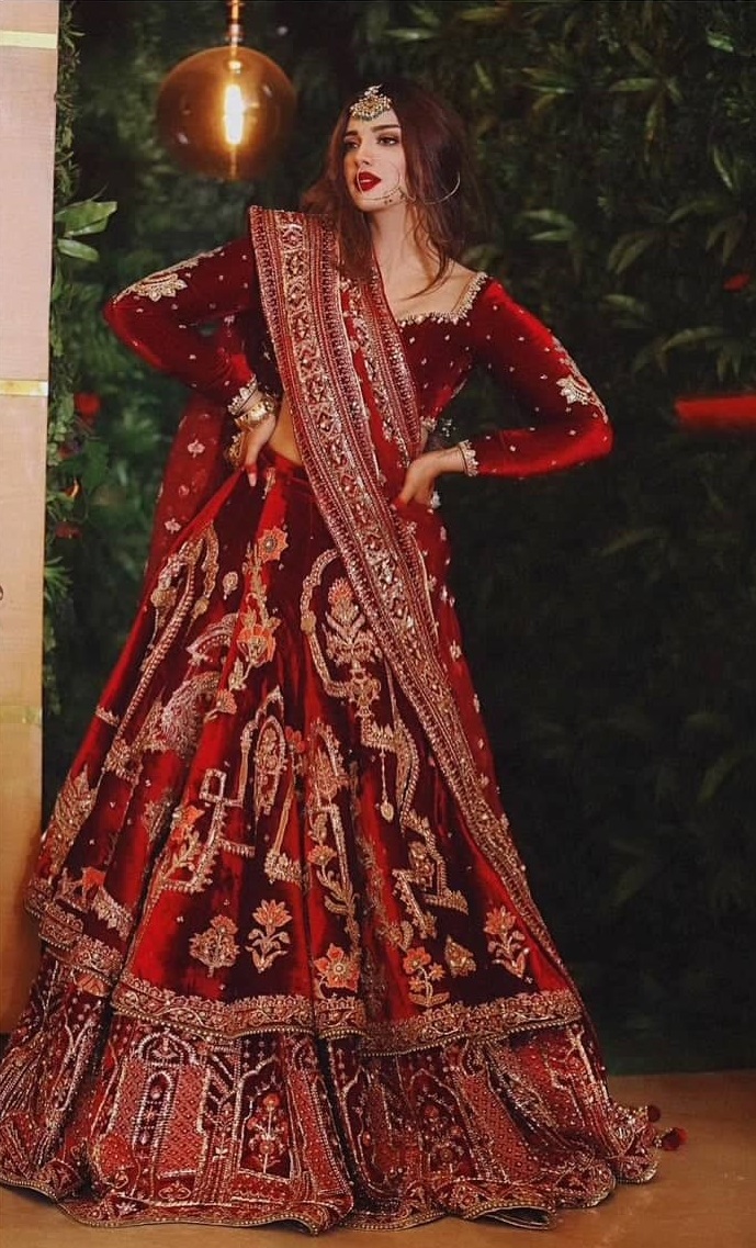 Beautiful Bridal Photoshoots of Pakistani Actresses