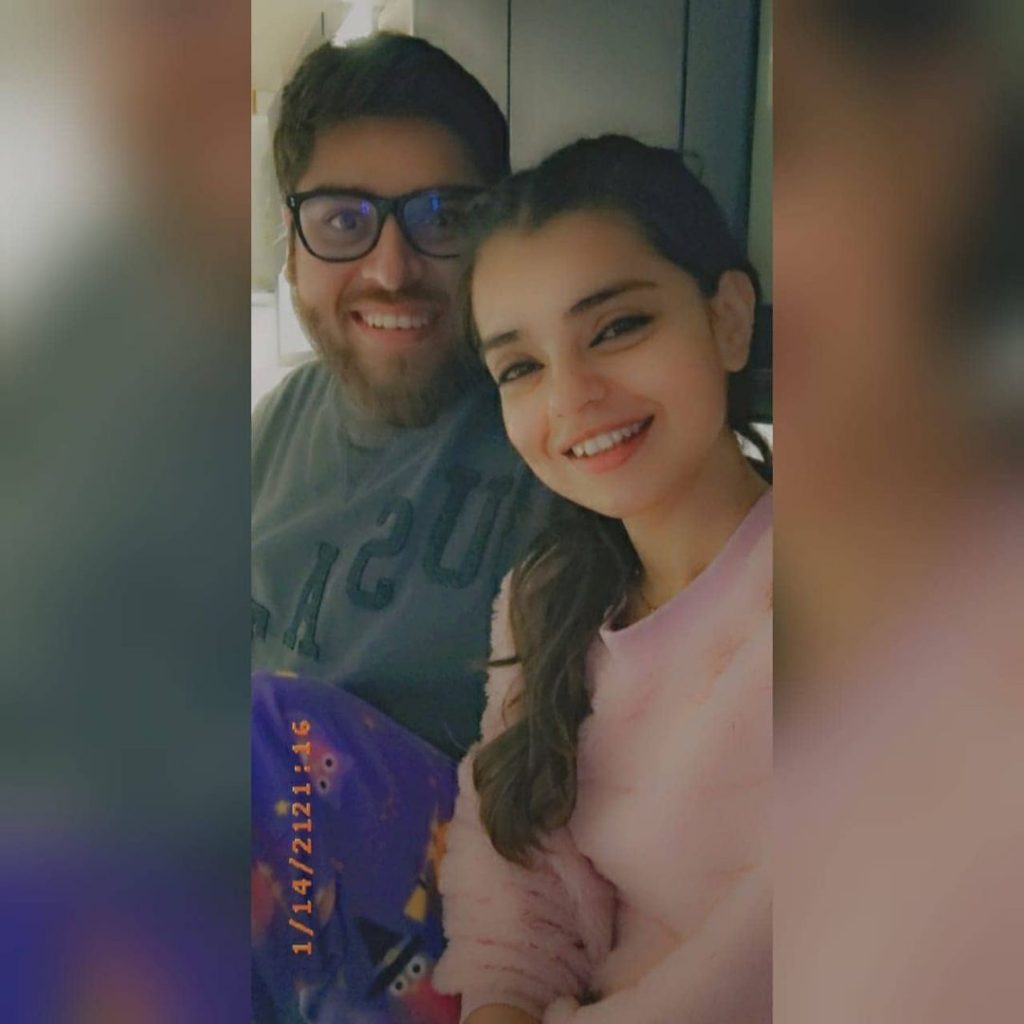 Srha Asghar With Her Husband- Latest Pictures