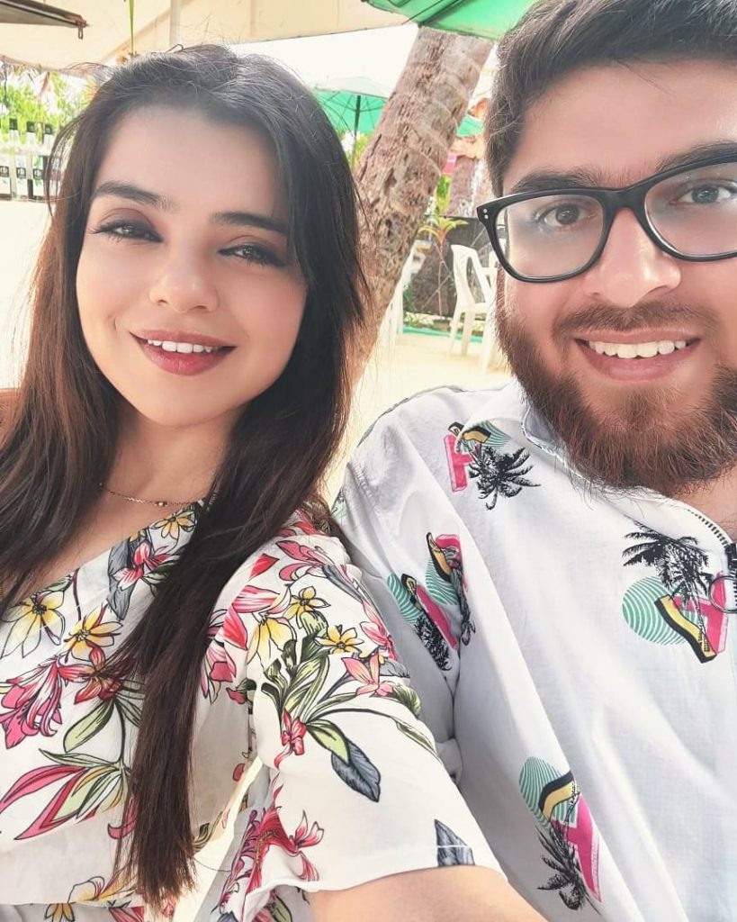 Srha Asghar With Her Husband- Latest Pictures