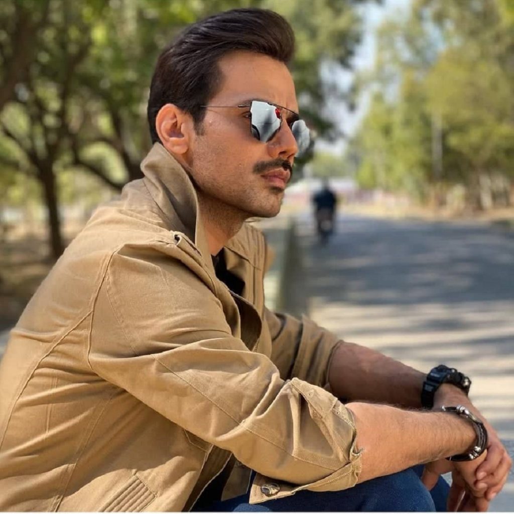 Do You Know Zahid Ahmed Tried This Strange Food