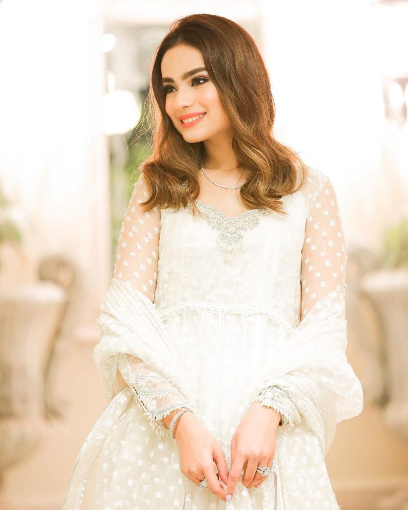 Alyzeh Gabol Looks Mesmerizing At A Recent Wedding Event