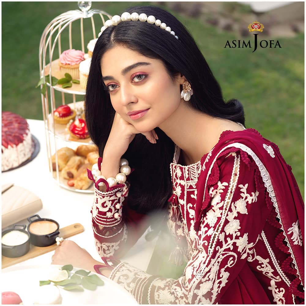 Asim Jofa's Latest Luxury Collection Featuring The Famous Actresses Of Pakistan