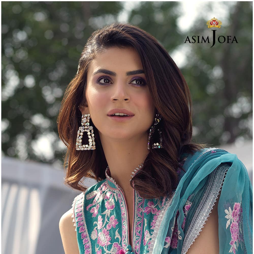 Asim Jofa's Latest Luxury Collection Featuring The Famous Actresses Of Pakistan