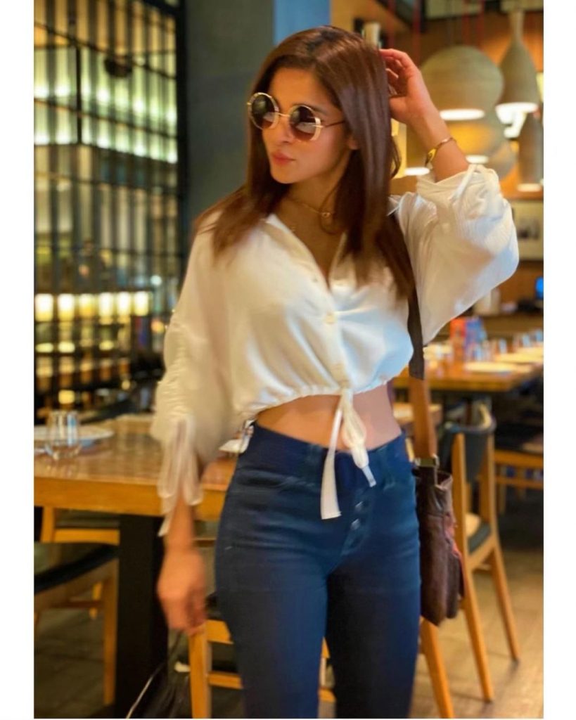 Adorable Pictures of Ayesha Omar Wearing White Color