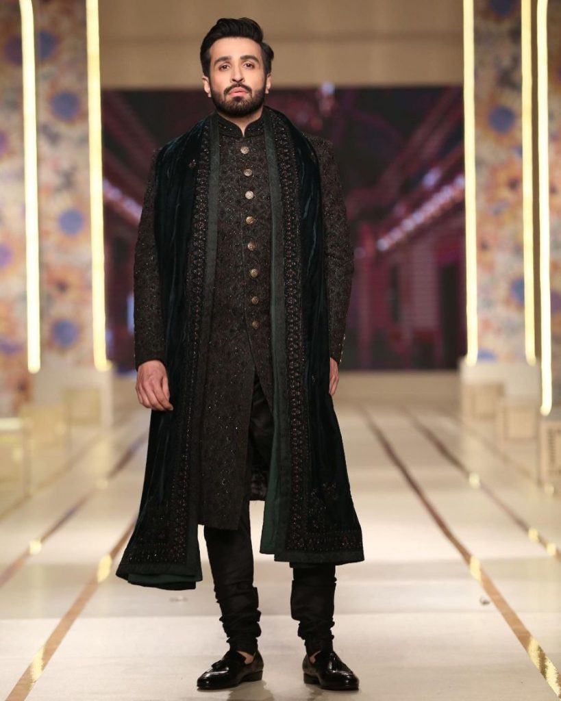 Azfar Rehman Featured in Darya Men's Wear Collection | Reviewit.pk