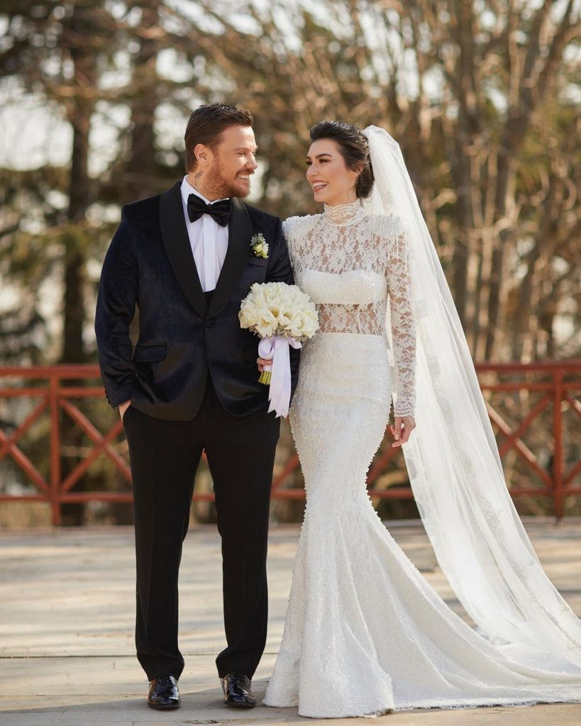 Burcu Kiratli Aka Gokce Hatun Ties Knot