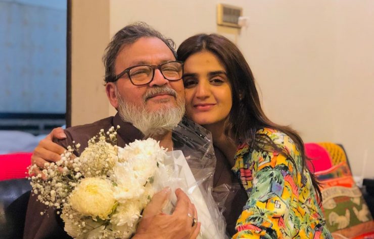 Hira Mani Dancing With Parents On A Wedding