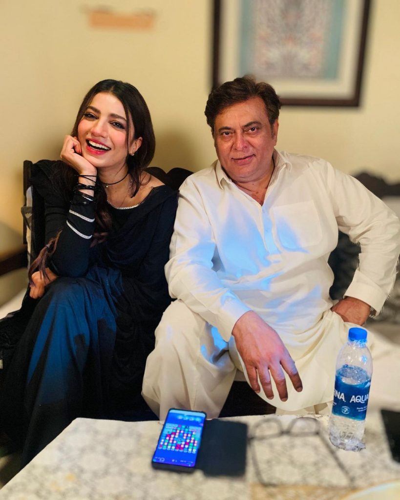 Shabbir Jan Pictures With Wife Farida Shabbir