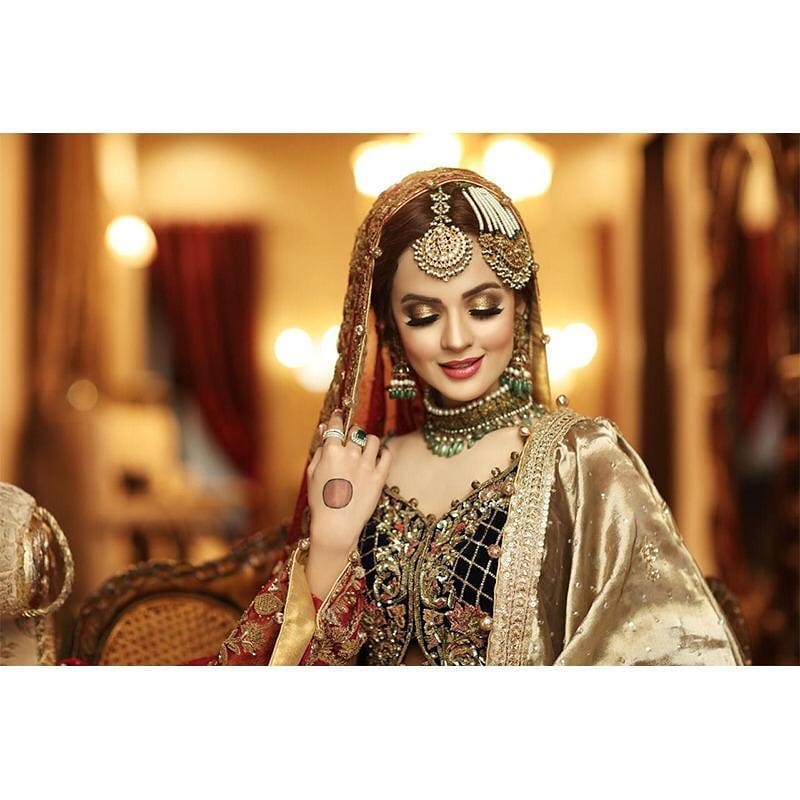 Latest Bridal Shoot Featuring Komal Meer | Reviewit.pk