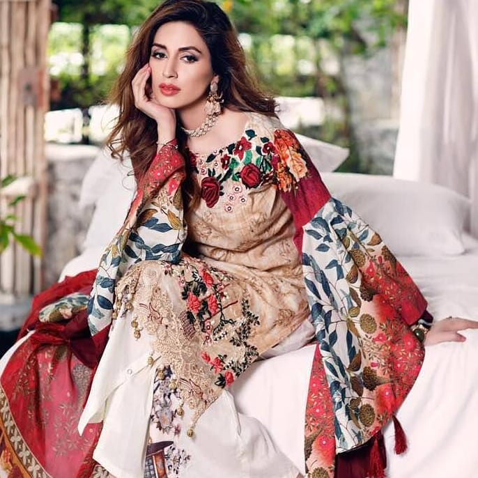 Latest Sensational Pictures of Iman Ali in Red Dress