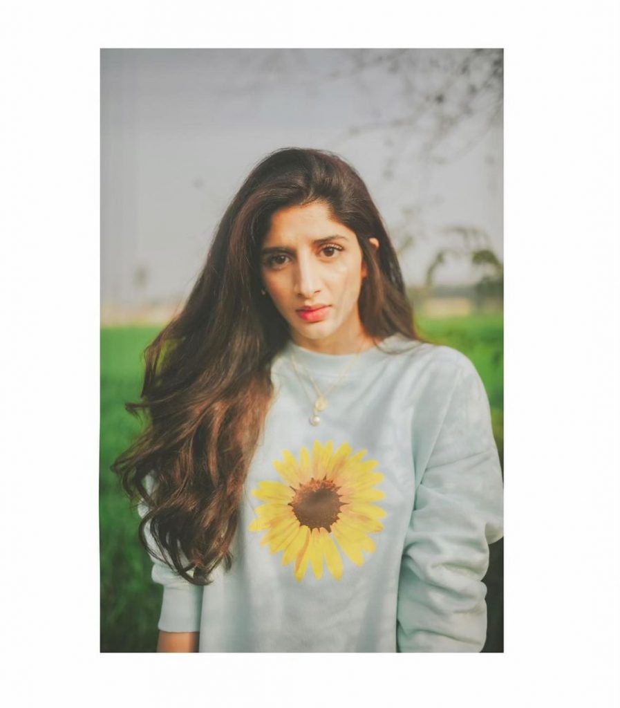 Mawra Hocane And Urwa Hocane Lost Their Grandmother