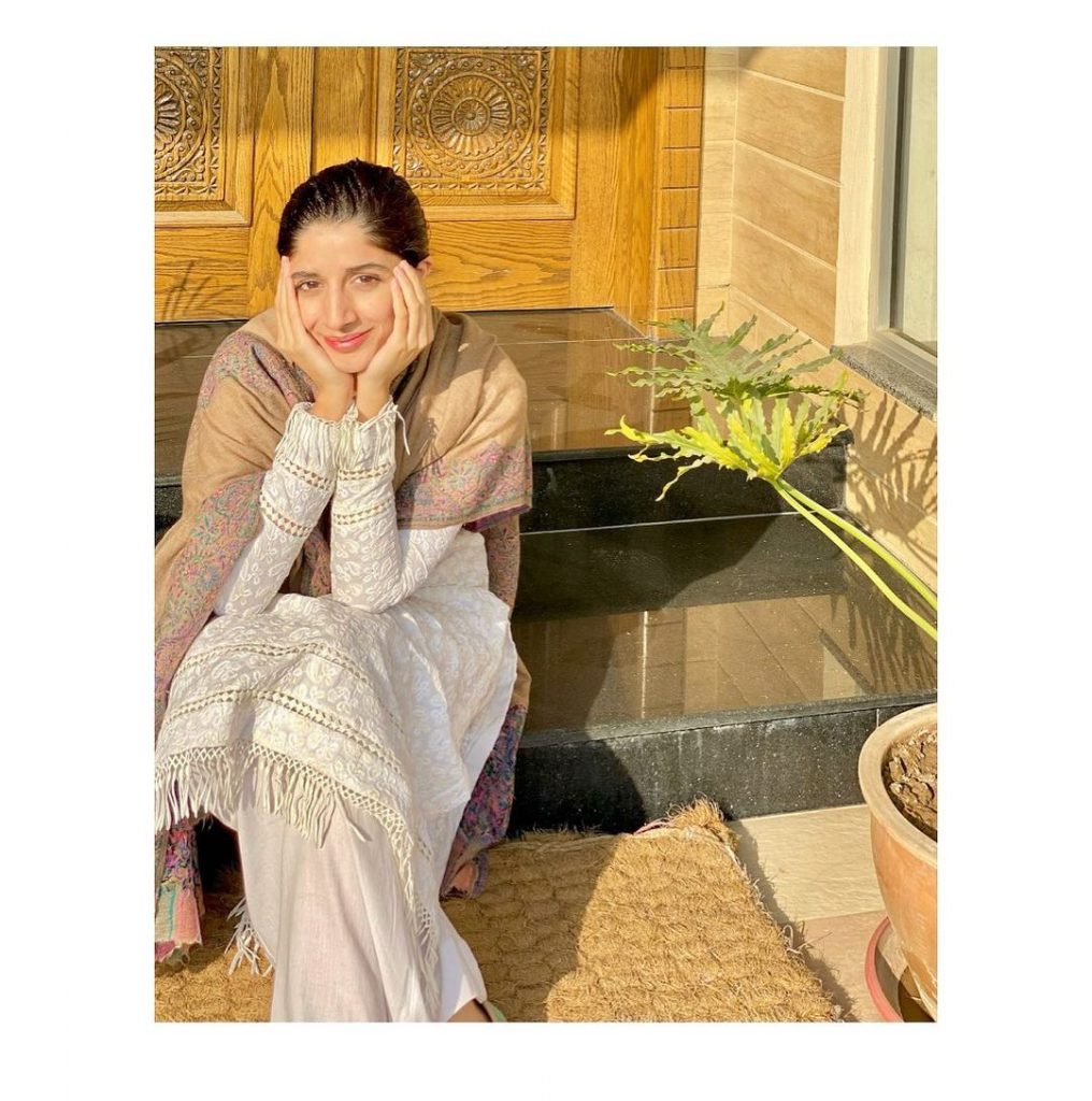 Mawra Hocane's Inspirational Friday Looks