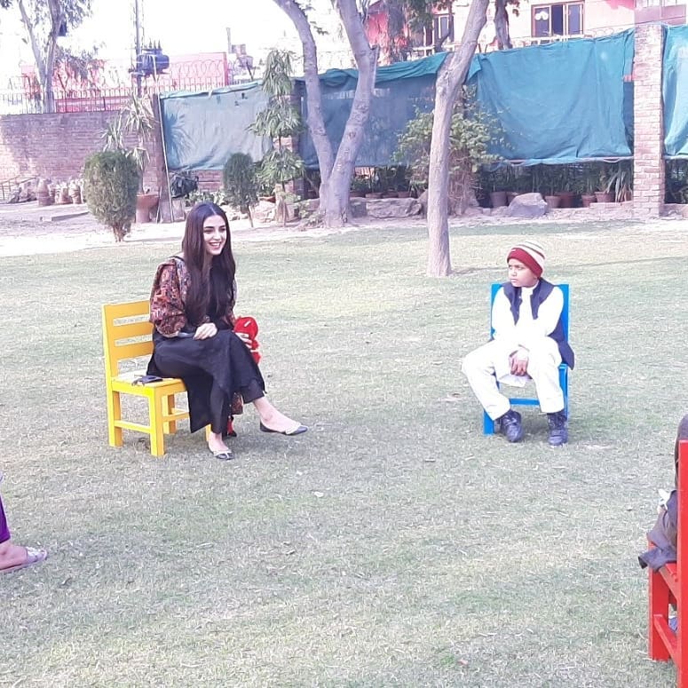 Maya Ali visited Shaukat Khanum Hospital On International Childhood Cancer Day