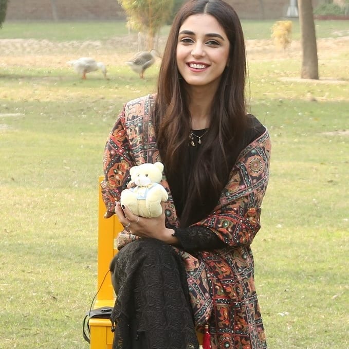 Maya Ali visited Shaukat Khanum Hospital On International Childhood Cancer Day