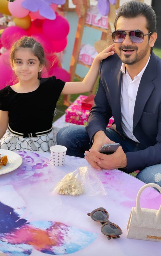 Maya Ali Pictures With Family from Birthday Party