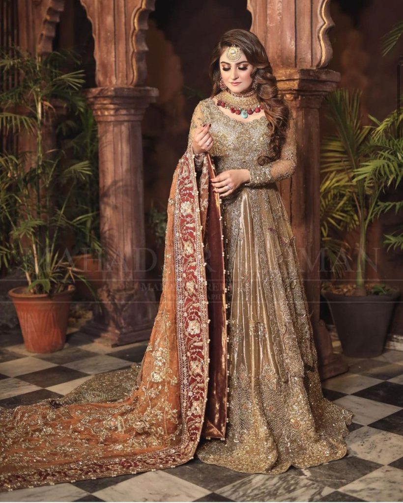 Hiba Bukhari Beautiful Bridal Shoot