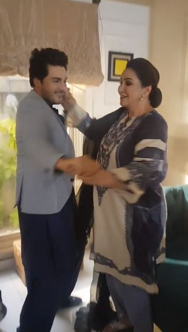 Saba Faisal Shares The BTS From The Set Of Drama Serial Qayamat