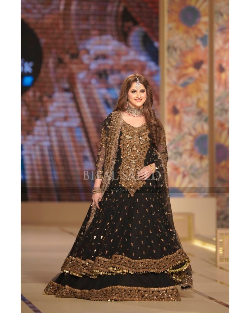 Sahiba Walked on Ramp For Kashees