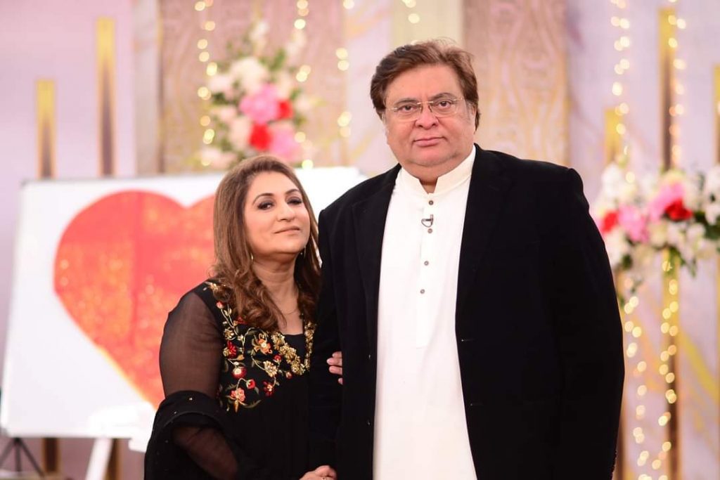 Shabbir Jan Pictures With Wife Farida Shabbir
