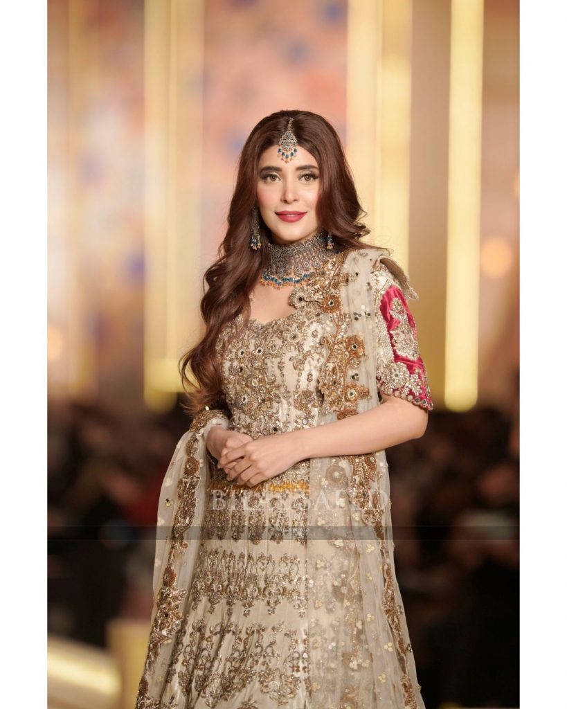 Urwa Walked the Ramp For Kashees