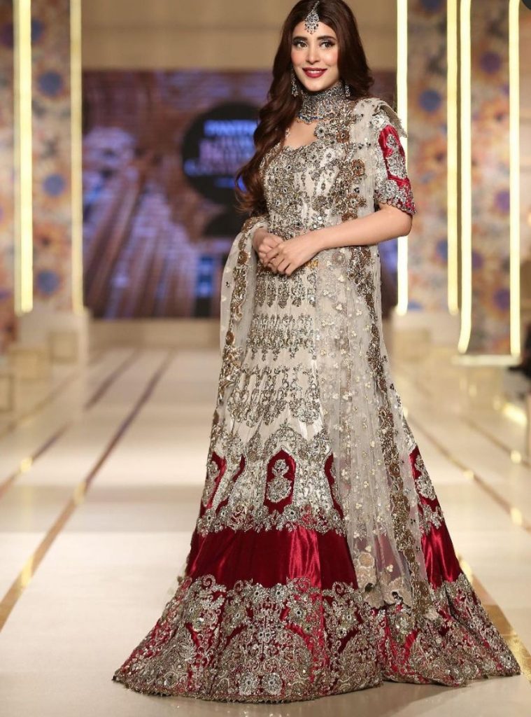 Urwa Walked the Ramp For Kashees